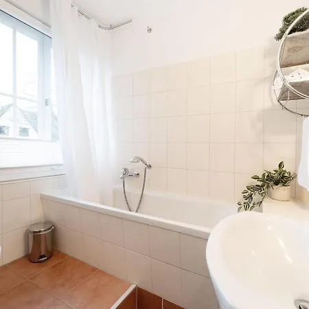 Haus An Der Zeder Holiday home Malente