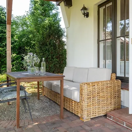 Haus An Der Zeder Holiday home Malente
